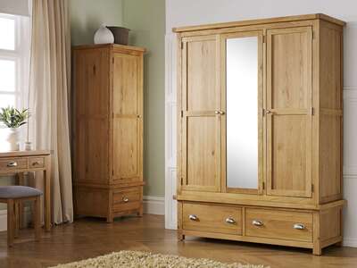 Woburn 3 Door 2 Drawer Wardrobe Oak