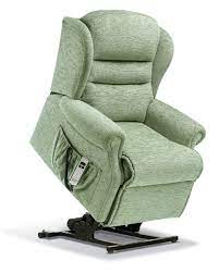 Exploring the Benefits of Rise and Recline Chairs