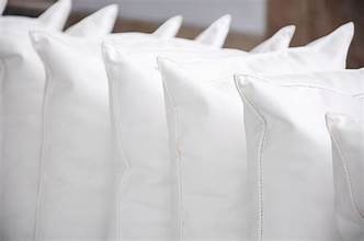The Ultimate Guide to Choosing the Right Pillow for Your Sleep Style