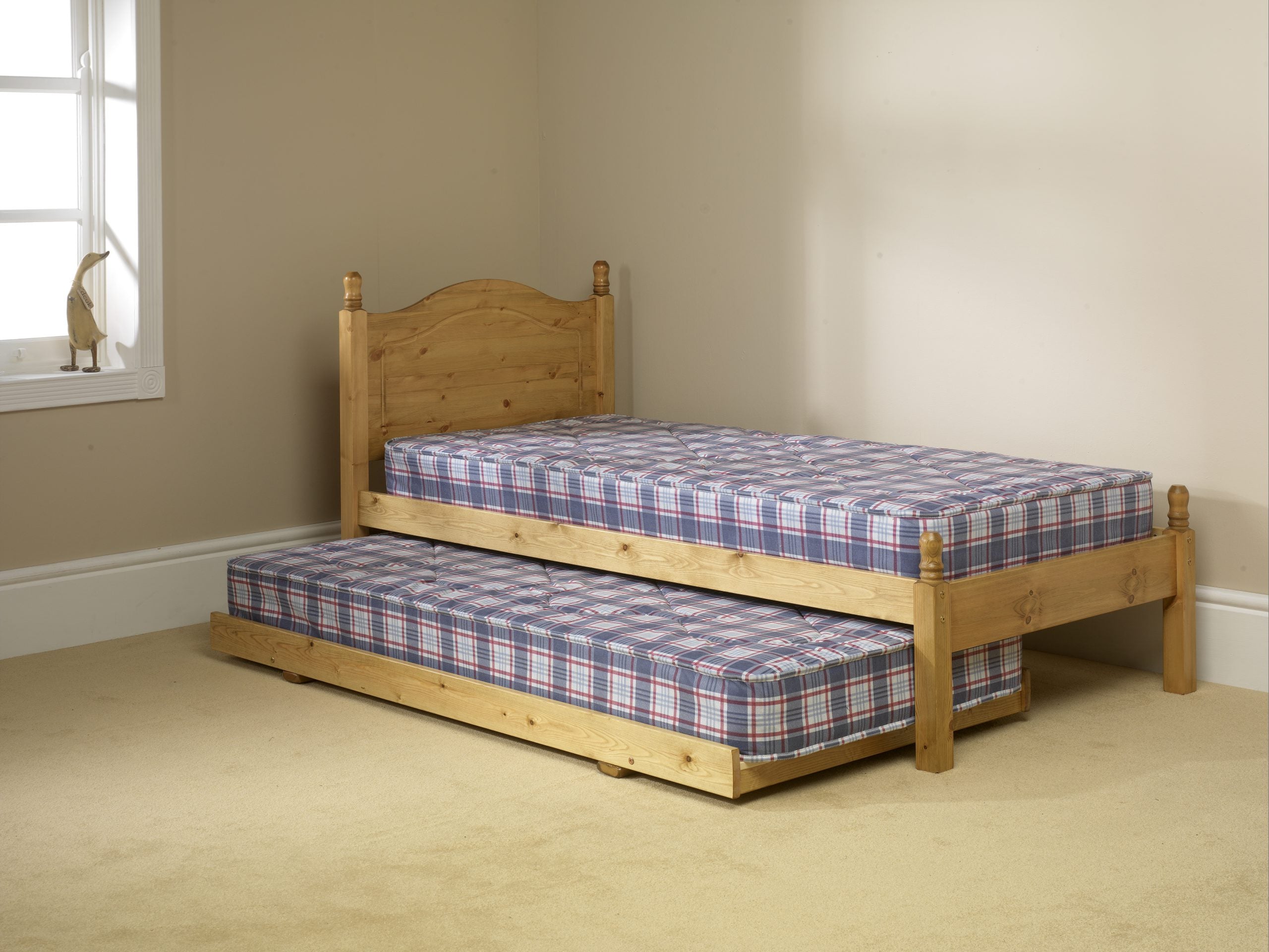 Ocean Breeze Guest Bed