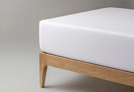 Respira Fitted Sheet/Mattress Protector (White)