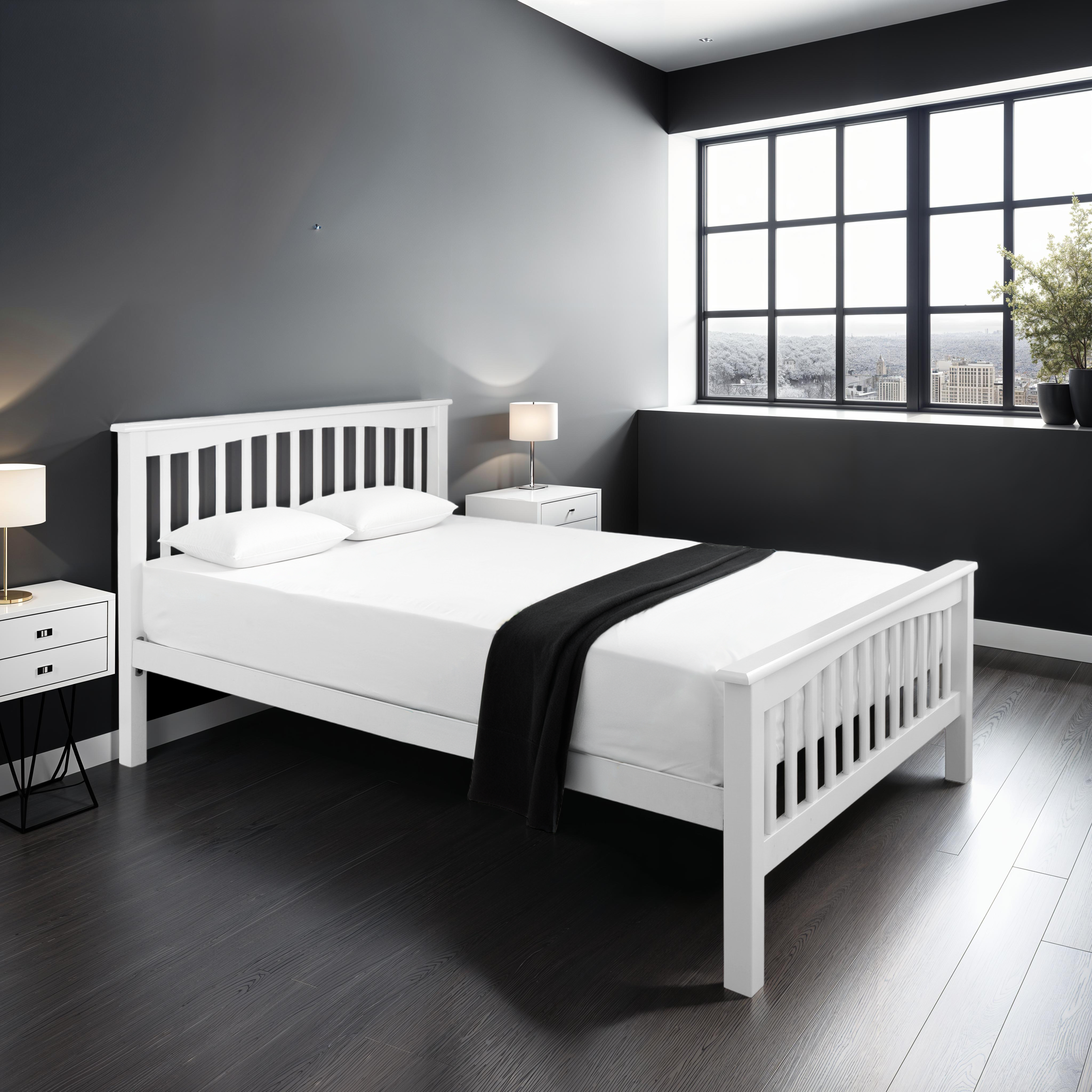Sangria High End Bedstead (5'0 n/a Walnut)