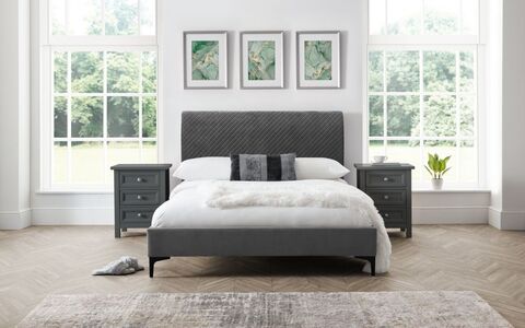 Sanderson Diamond Quilted Velvet Bed 180Cm